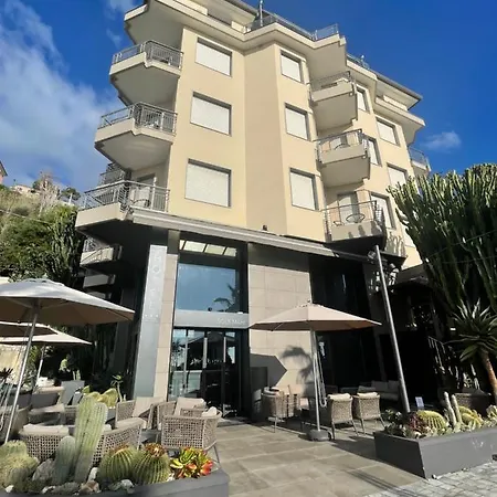 Sole Mare Hotel 3*